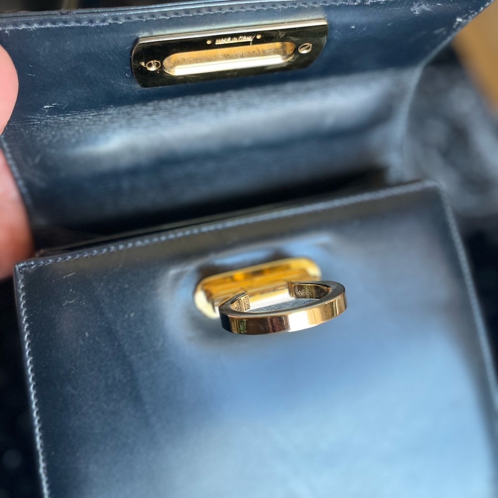 FERRAGAMO ICONIC TOP HANDLE - Picture 5 of 8